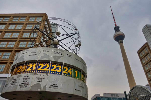 Alexanderplatz und Fernsehturm